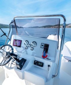 rental boat marlin console 2